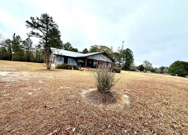Property at 3585 Kinsey Rd, Dothan, AL 36303, 3 beds, 2 baths