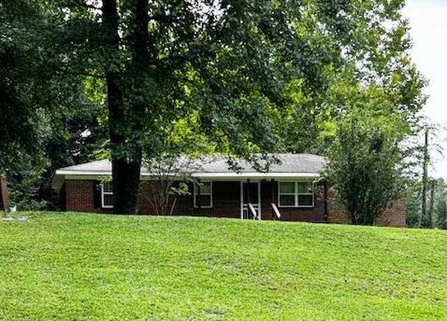 Property at 741 N Bay Springs Rd, Dothan, AL 36301, 3 beds, 1 bath