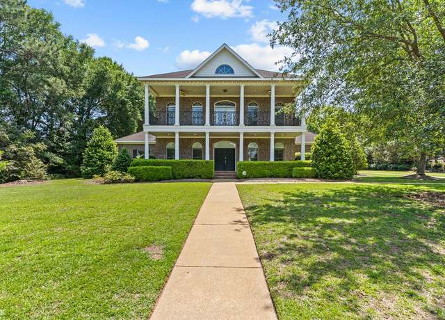 Property at 601 Edinburgh Way, Dothan, AL 36305, 5 beds, 4 baths