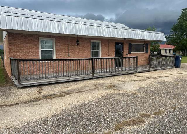 Property at 3084 S State Hwy 123, Newton, AL 36352, 3 beds, 1.5 baths