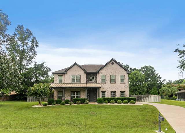Property at 205 Cypress Glade Ln, Dothan, AL 36303, 5 beds, 3.5 baths