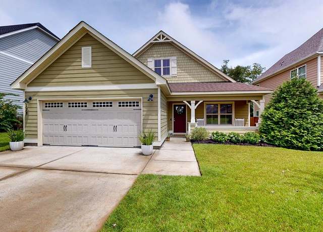 Property at 128 Ridgecrest Loop, Dothan, AL 36301, 3 beds, 2.5 baths