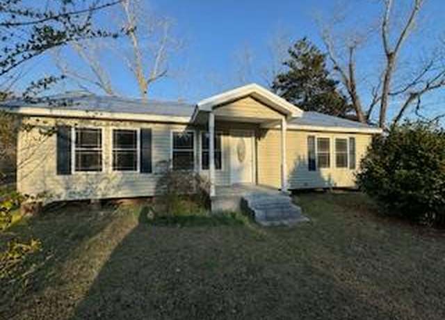 Property at 649 Hatton Rd, Dothan, AL 36301, 3 beds, 1 bath