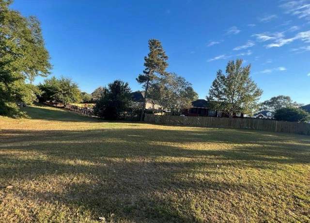 Property at 117 Mulberry Ln, Headland, AL 36345