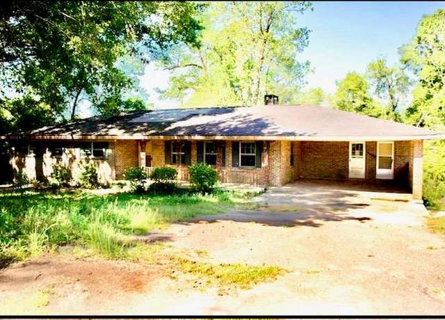 Property at 5131 County Rd 417, Kinston, AL 36453, 4 beds, 2 baths