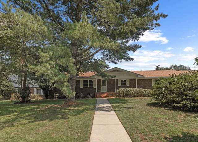 Property at 202 Christopher Dr, Abbeville, AL 36310, 7 beds, 4 baths