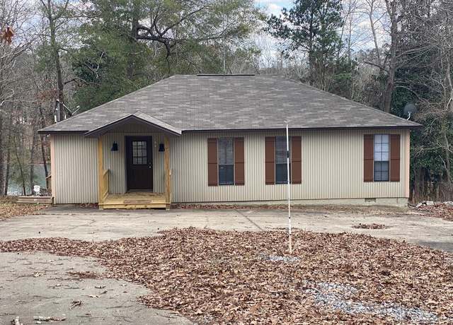 Property at 515 Englewood Dr, Abbeville, AL 36310, 3 beds, 2.5 baths