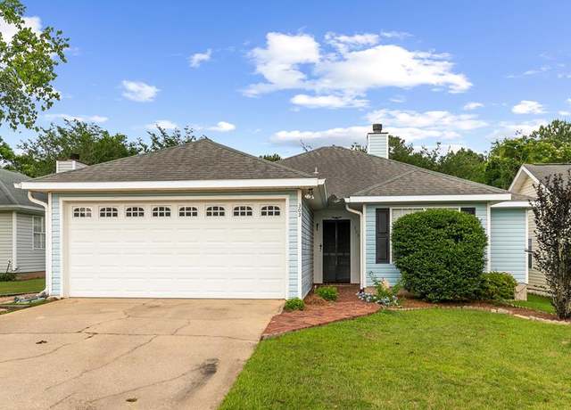 Property at 303 Denise St, Dothan, AL 36305, 3 beds, 2 baths