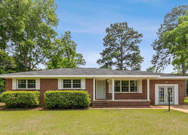 Property at 1007 Deborah St, Dothan, AL 36301, 3 beds, 2 baths