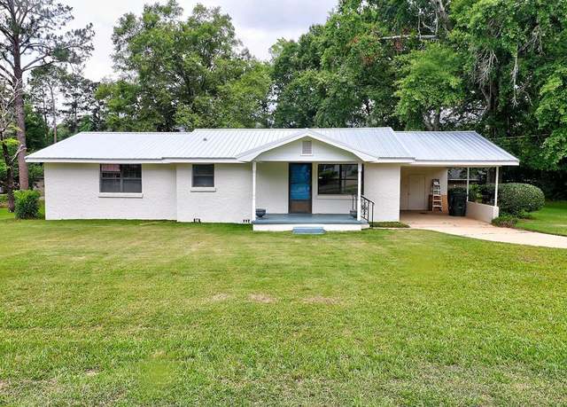 Property at 382 Timbers Dr, Dothan, AL 36301, 3 beds, 1 bath