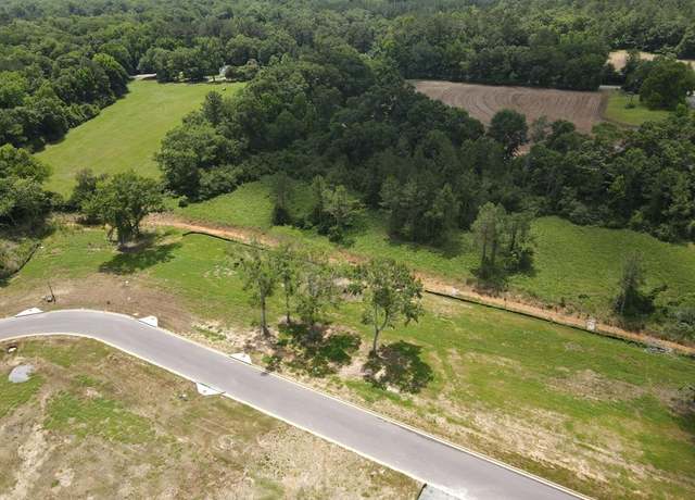 Property at 138 Golden Oaks Cir, Dothan, AL 36301