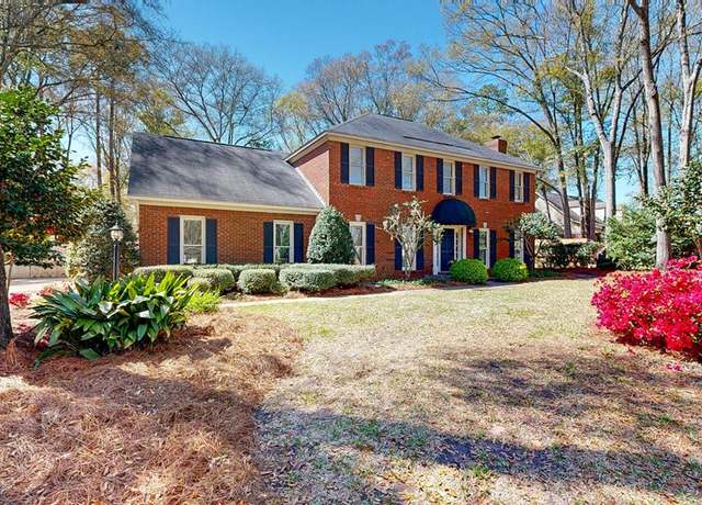 Property at 111 Mill Ridge Rd, Dothan, AL 36303, 4 beds, 3.5 baths