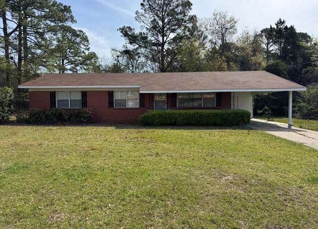 Property at 901 S Bell St, Dothan, AL 36301, 3 beds, 1 bath