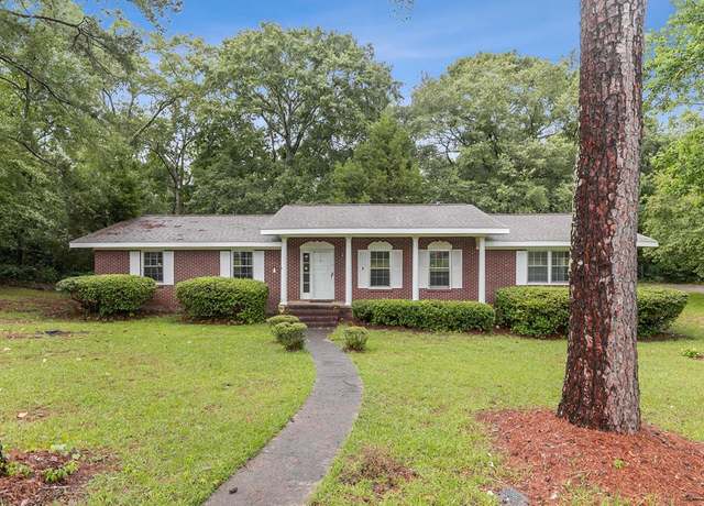 Property at 1700 Randall Rd, Dothan, AL 36303, 4 beds, 3 baths