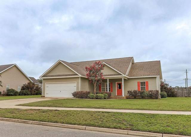 Property at 107 Willow Way, Headland, AL 36345, 4 beds, 2 baths