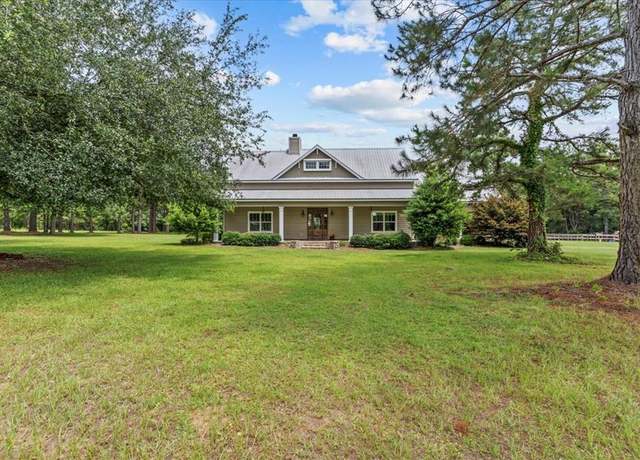 Property at 3195 Singletary Rd, Slocomb, AL 36375, 3 beds, 2 baths