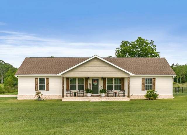 Property at 650 S County Road 9, Slocomb, AL 36375, 3 beds, 2 baths