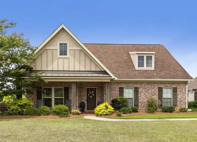 Property at 401 Kirksey Dr, Dothan, AL 36305, 4 beds, 3.5 baths