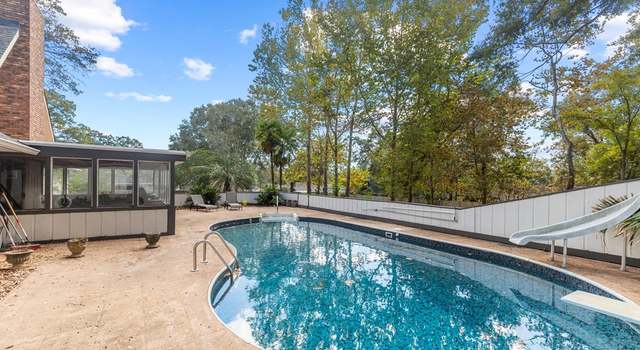 Photo of 202 E Kingswood Dr, Enterprise, AL 36330