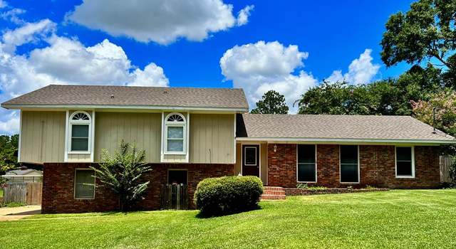Photo of 502 Burbank St, Dothan, AL 36303