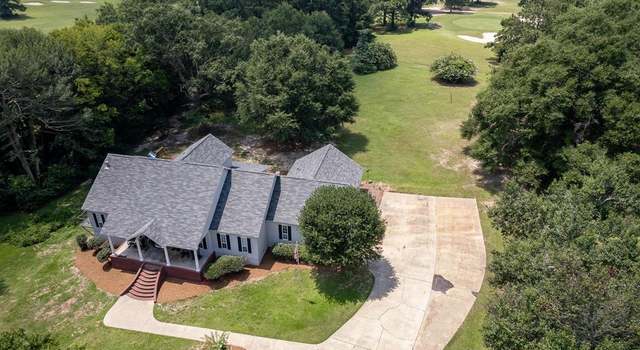 Photo of 411 Pebble Beach Dr, Eufaula, AL 36027