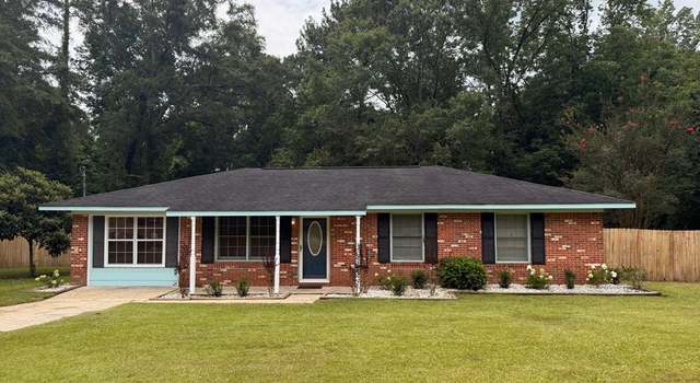 Photo of 171 Merrydell Dr, Ozark, AL 36360
