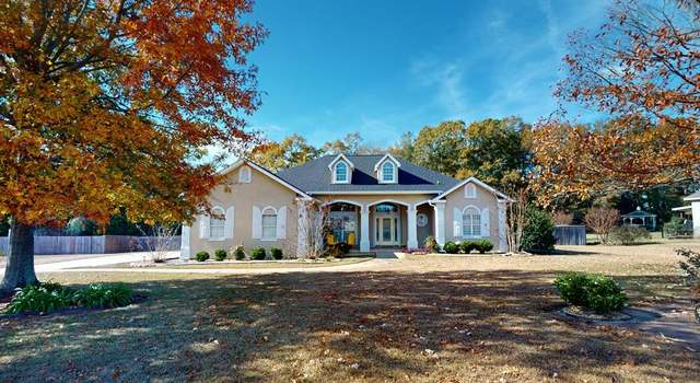 Photo of 102 Stonegate Dr, Headland, AL 36345
