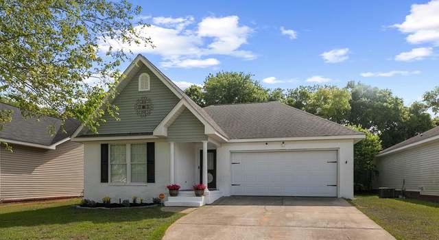 Photo of 404 Powder Horn Dr, Midland City, AL 36350