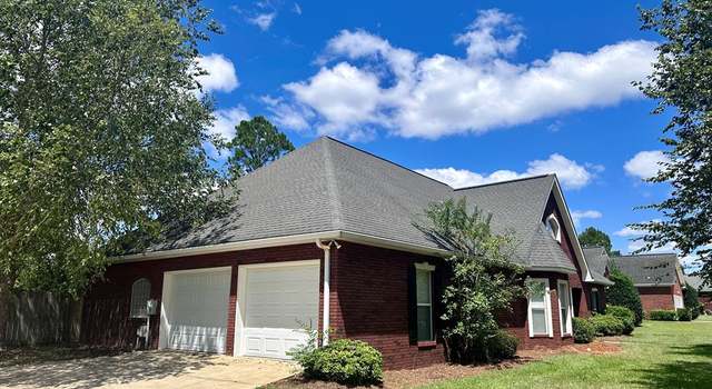Photo of 125 Lakeside Dr, Dothan, AL 36301