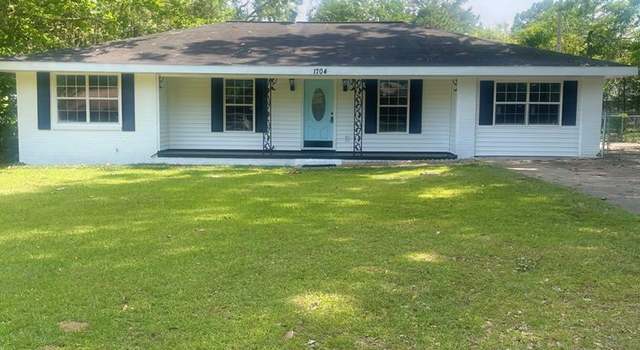 Photo of 1704 Brougham Ct, Dothan, AL 36301