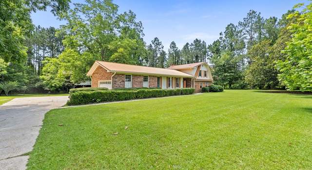 Photo of 305 Trelawny Dr, Dothan, AL 36301