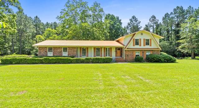 Photo of 305 Trelawny Dr, Dothan, AL 36301