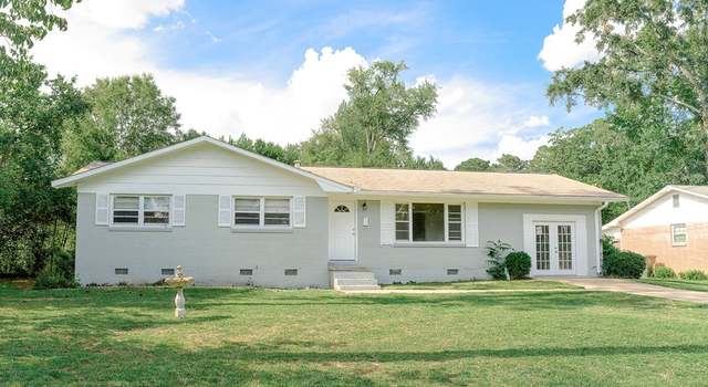 Photo of 114 Saint Johns Dr, Dothan, AL 36301