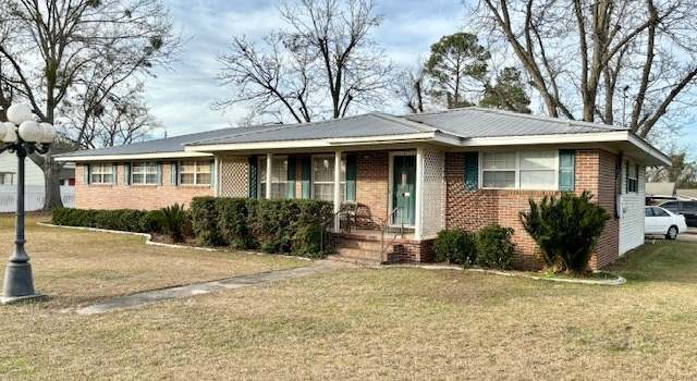 Photo of 403 Main St, Ashford, AL 36312