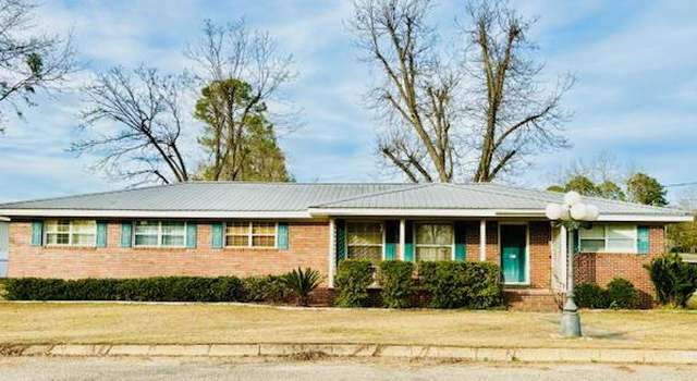 Photo of 403 Main St, Ashford, AL 36312