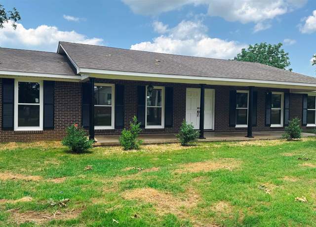 Property at 154 Wayne St, Florence, AL, 3 beds, 2 baths
