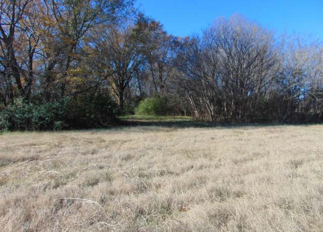 Property at 2002 Alabama Ave, Sheffield, AL