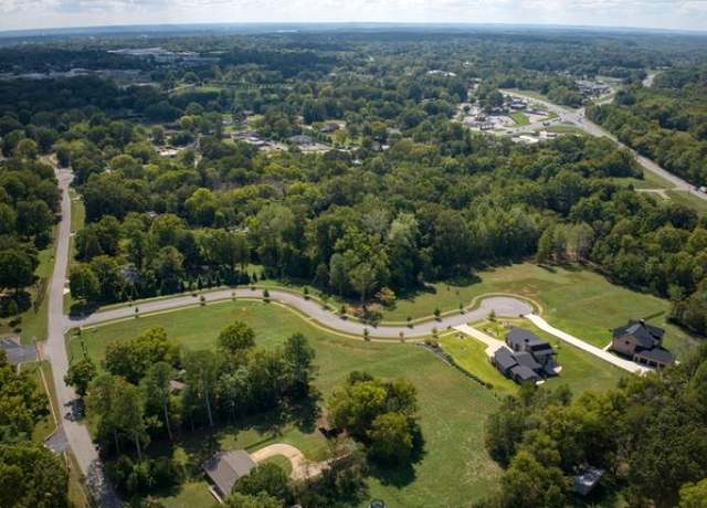 Property at 109 Willowbrook Dr, Florence, AL
