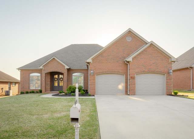 Property at 138 Old Hickory Dr, Florence, AL, 3 beds, 2 baths