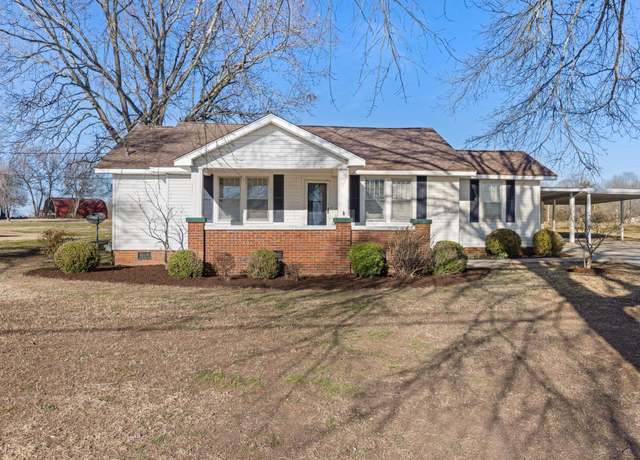 Property at 3705 Co Rd 200, Florence, AL, 3 beds, 2 baths