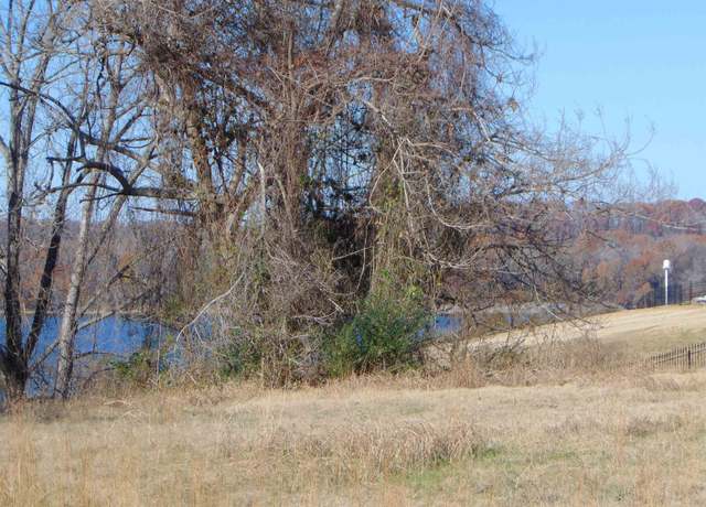 Property at 210 Harbor View Dr, Sheffield, AL