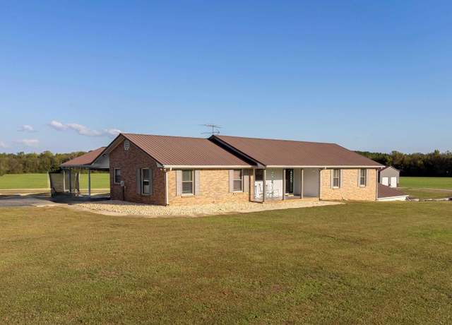 Property at 956 Co Rd 95, Moulton, AL, 3 beds, 3.5 baths