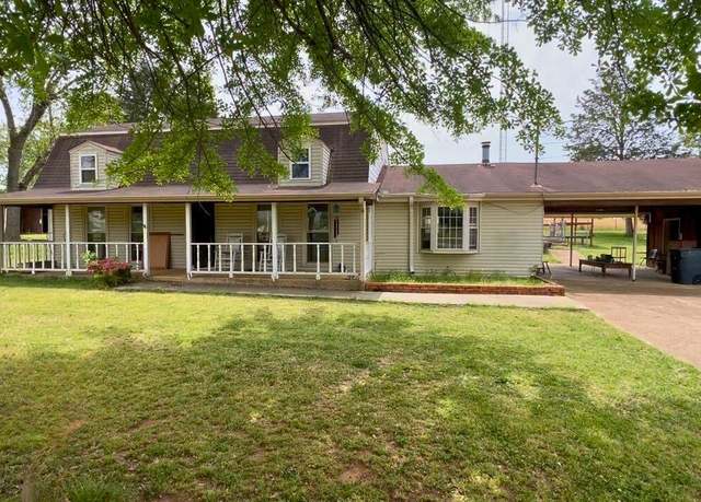 Property at 406 Rose Dr, Florence, AL, 3 beds, 3 baths