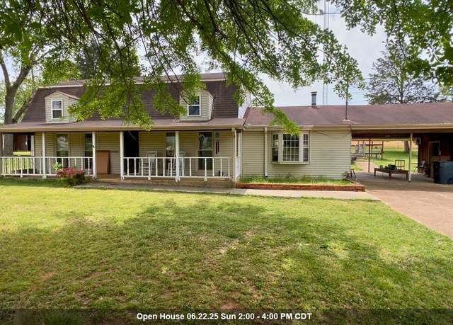 Property at 406 Rose Dr, Florence, AL, 3 beds, 3 baths