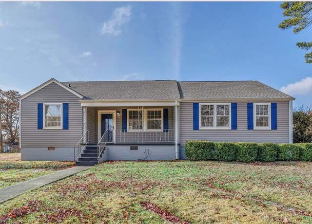 Property at 1513 E 34th St, Sheffield, AL, 3 beds, 2 baths