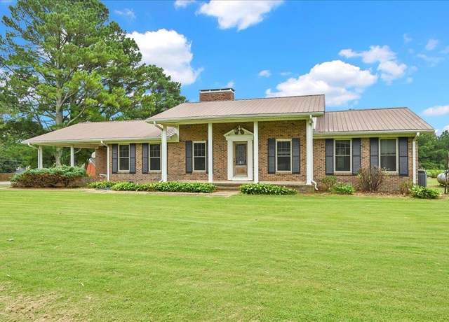 Property at 477 Lovers Ln Rd, Holly Pond, AL, 3 beds, 2 baths