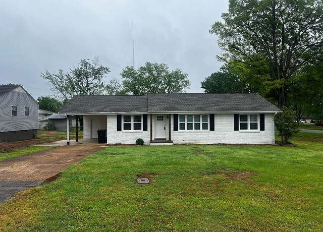Property at 111 Ford St, Muscle Shoals, AL, 3 beds, 1 bath