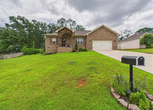 Property at 140 Blaze Dr, Florence, AL, 4 beds, 2 baths