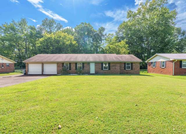 Property at 229 Mary Lee Dr, Florence, AL 35634, 3 beds, 2 baths