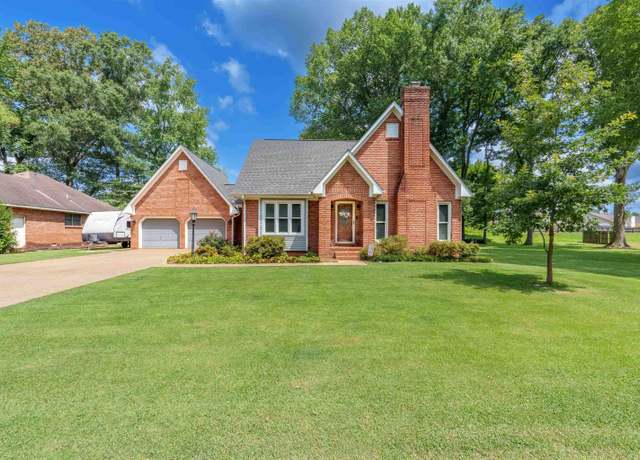 Property at 106 Royal Oak Rd, Florence, AL, 3 beds, 2.5 baths